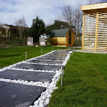 Tinyhaushotel - Campingpark ホテル