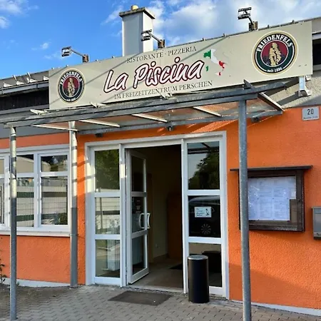 Tinyhaushotel - Campingpark ホテル ナプブルク