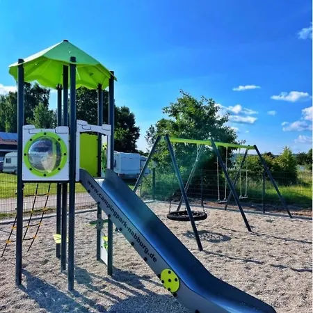 Hotel Tinyhaushotel - Campingpark Nabburg