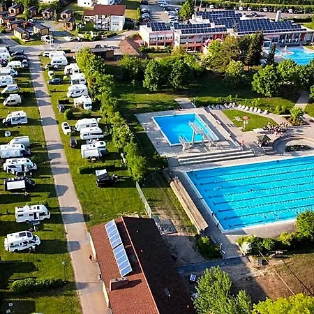 Hotel Tinyhaushotel - Campingpark Nabburg